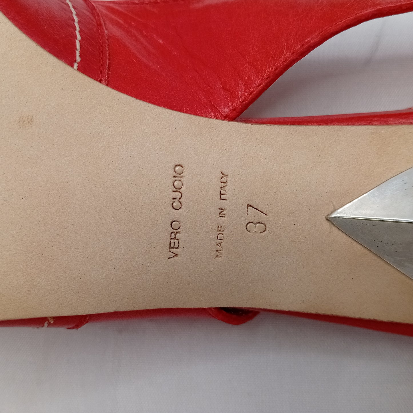 The saddler slingback
