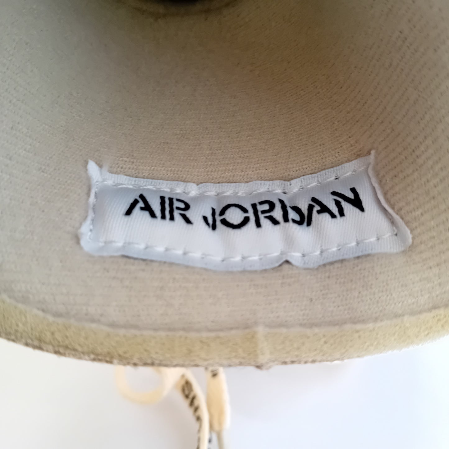 Air Jordan beige