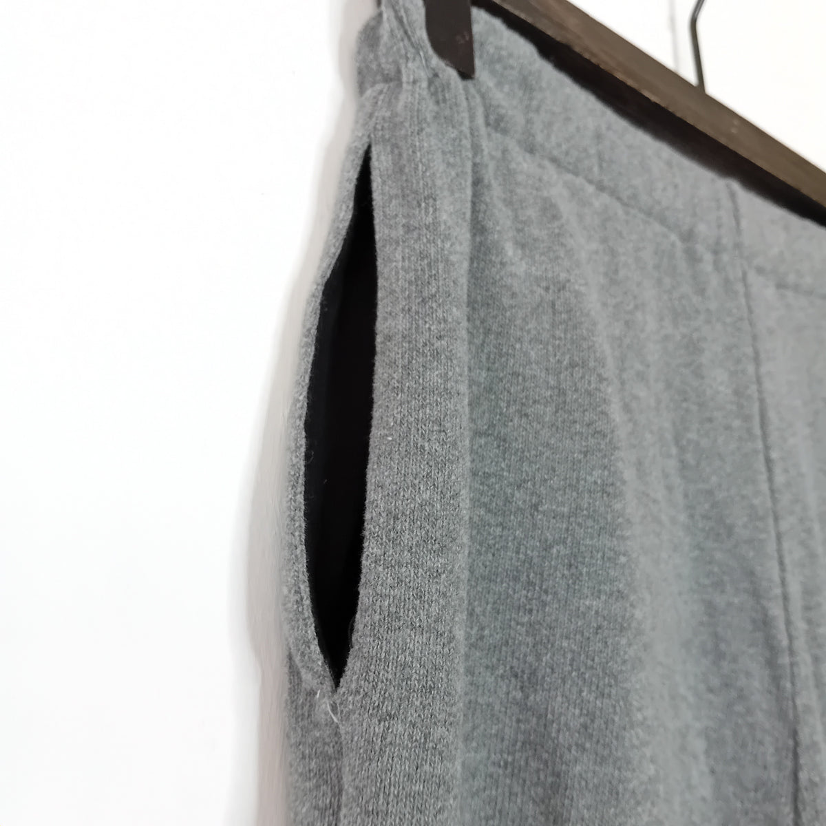 Pantaloni NEIRAMI