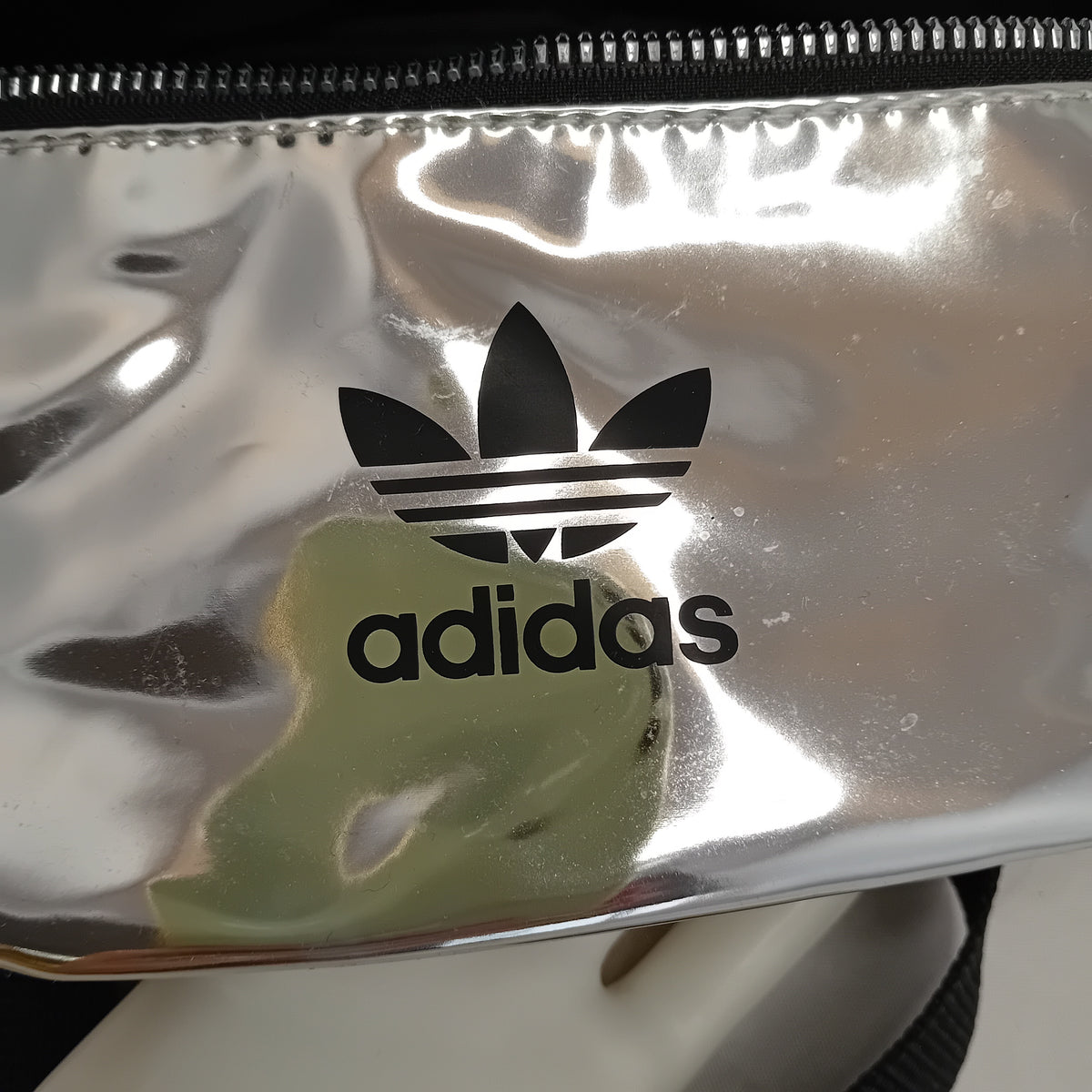 Adidas marsupio metallico