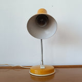Piccola lampada da tavolo vintage